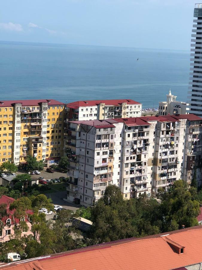 Orange Home Hotel Batumi Exteriör bild