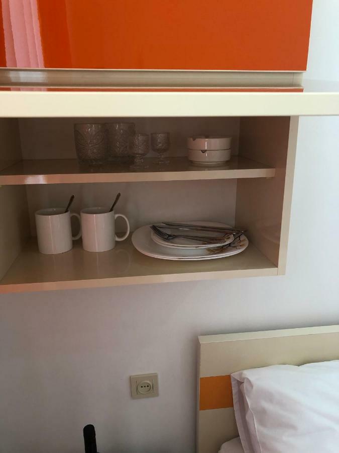 Orange Home Hotel Batumi Exteriör bild